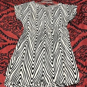 Black and white dress by aqua women size xs